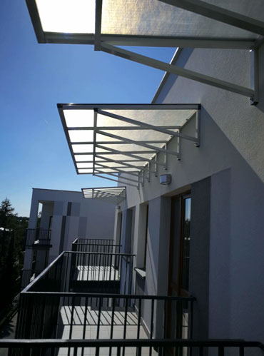 AlpinQ - wymiana daszków na balkonie