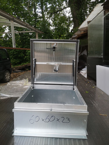 AlpinQ - wymiana swietlików i wyłazów dachowych