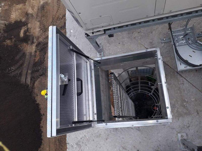 AlpinQ - wymiana wyłazów dachowych