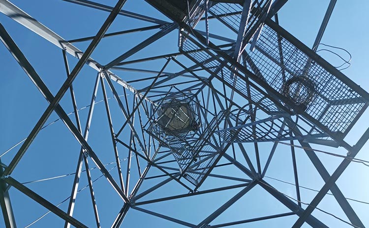  Bezpieczeństwo na&nbsp;wysokości, czyli przeglądy techniczne masztów antenowych i&nbsp;wież przeciwpożarowych